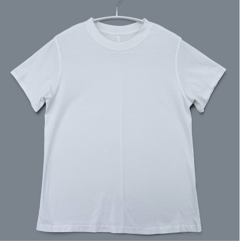 Lululemon Short Sleeve T-Shirt Women Size 6 White Back Seam Logo Excellent